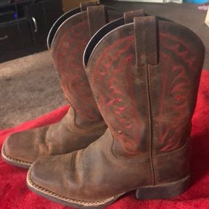 Girls Ariat cowboy boots
